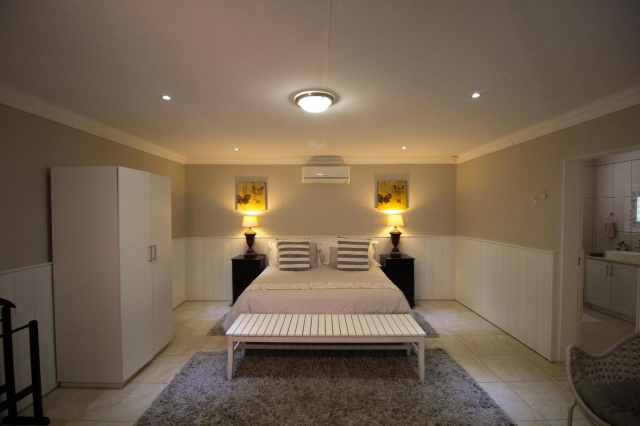 Bed and Breakfast House On Olof Palme Windhoek Exterior foto